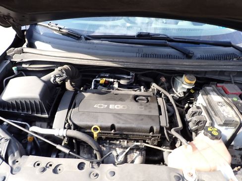 Used 2012 Chevrolet Sonic LT image 8