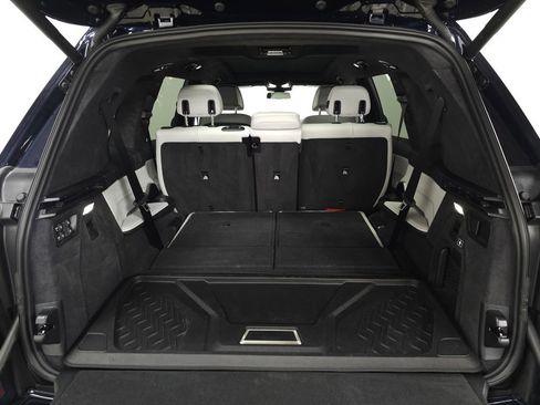 Used 2026 BMW X7 xDrive40i w/ M Sport Package image 9