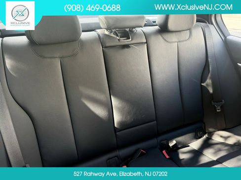 Used 2018 BMW 330i xDrive Sedan w/ Convenience Package image 24