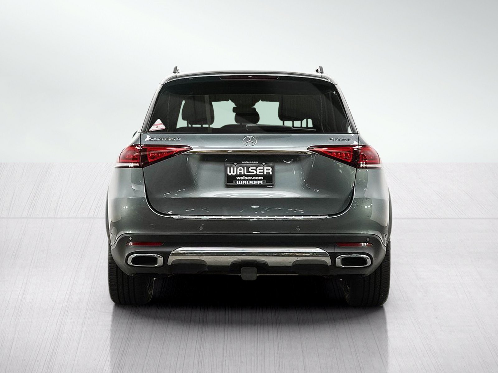 Used 2022 Mercedes-Benz GLE 350 4MATIC w/ Premium Package image 4