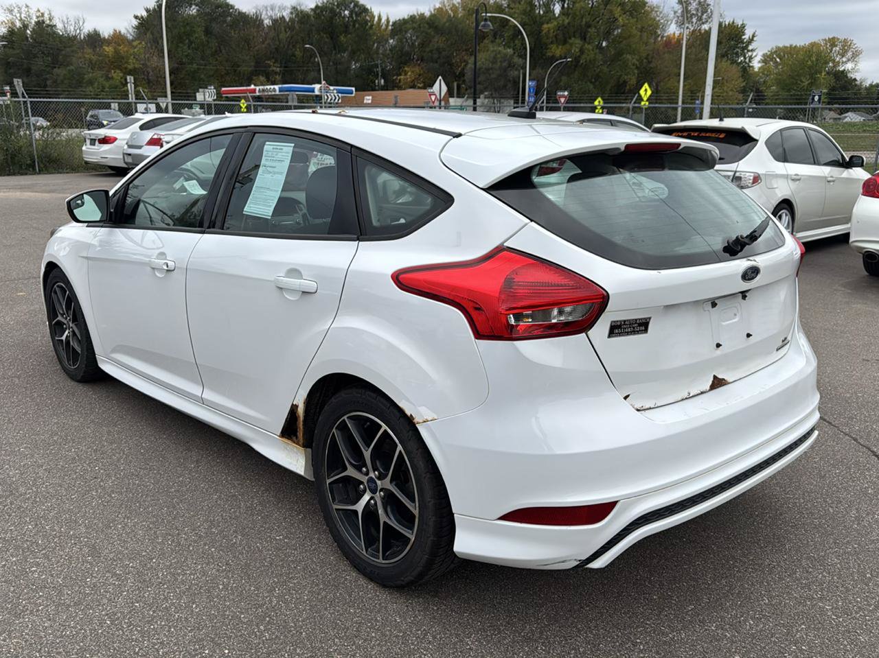 Used 2015 Ford Focus SE w/ SE Sport Package FWD image 9
