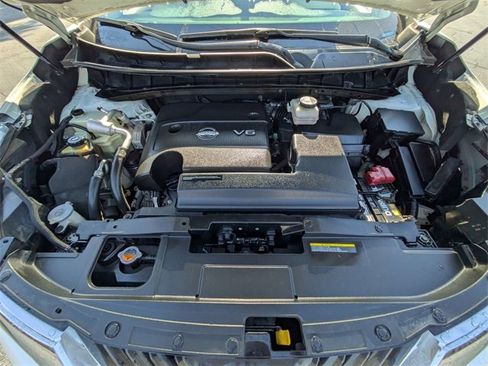 Used 2018 Nissan Murano Platinum image 14