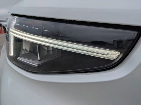 Certified 2023 Volvo XC40 B5 Plus w/ Driver Assist Package image 10