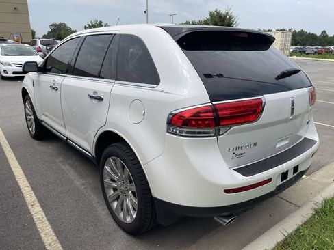 Used 2014 Lincoln MKX FWD w/ Equipment Group 101A image 3