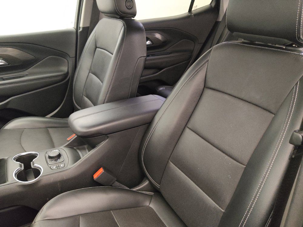 Used 2023 GMC Terrain SLT AWD/4WD image 17