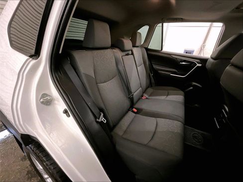 Used 2020 Toyota RAV4 XLE w/ Convenience Package AWD/4WD image 26