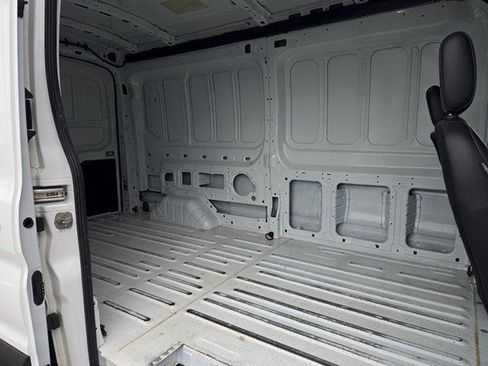 Used 2025 Ford Transit 250 148 Medium Roof Extended AWD image 22