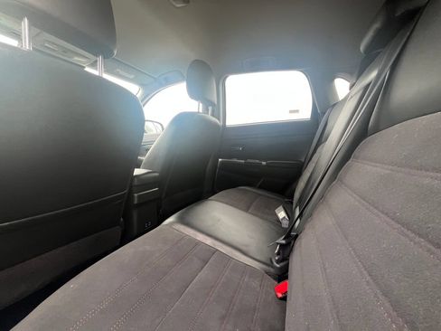 Used 2024 Mitsubishi Outlander Sport SE AWD/4WD image 19