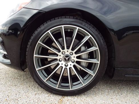 Used 2015 Mercedes-Benz S 550 Sedan w/ Sport Package w/ Sport Package image 9