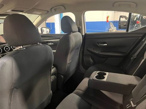 Used 2022 Nissan Sentra SV image 18