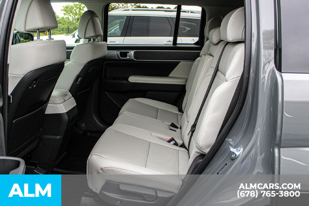 Used 2026 Hyundai Santa Fe SEL AWD/4WD image 17