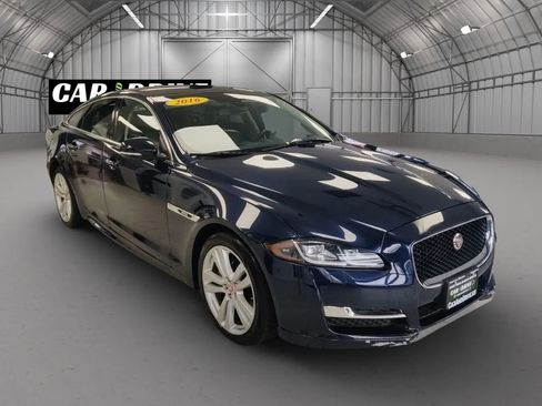 Used 2016 Jaguar XJ image 3