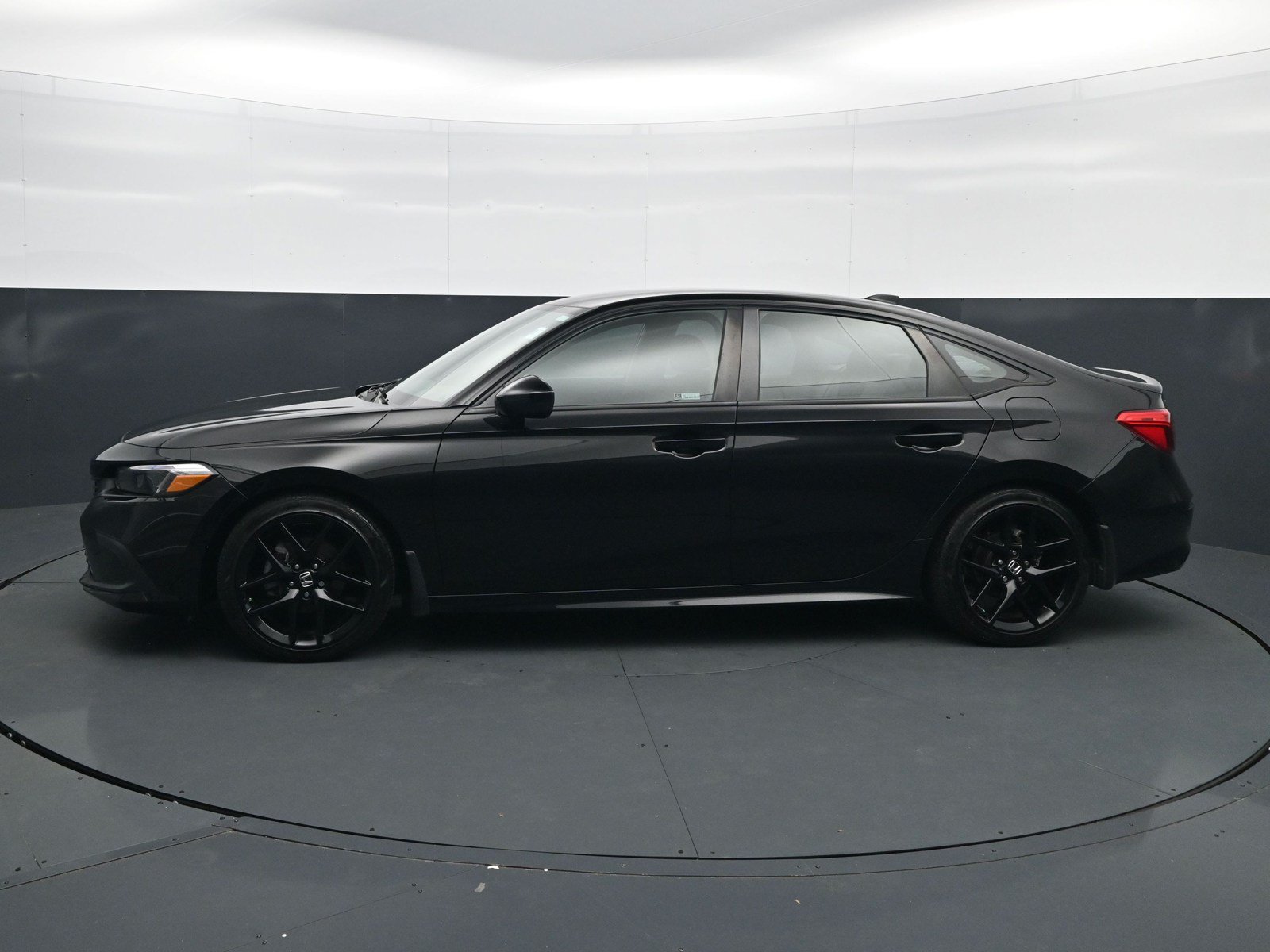 Used 2024 Honda Civic Sport image 4