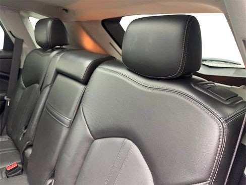 Used 2015 Cadillac SRX Luxury w/ Driver Awareness Package image 35