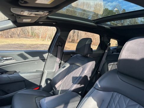 Certified 2024 Kia Sportage X-Line image 11