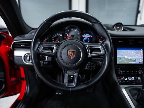 Used 2017 Porsche 911 Carrera S RWD image 19