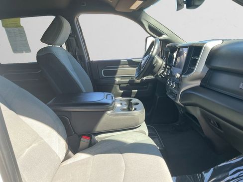 Used 2024 RAM 3500 Big Horn AWD/4WD image 15