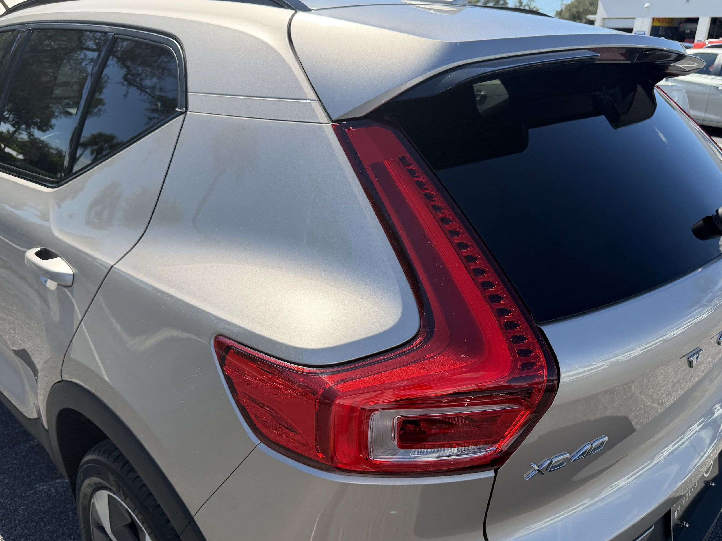 Certified 2024 Volvo XC40 B5 Core AWD/4WD image 10