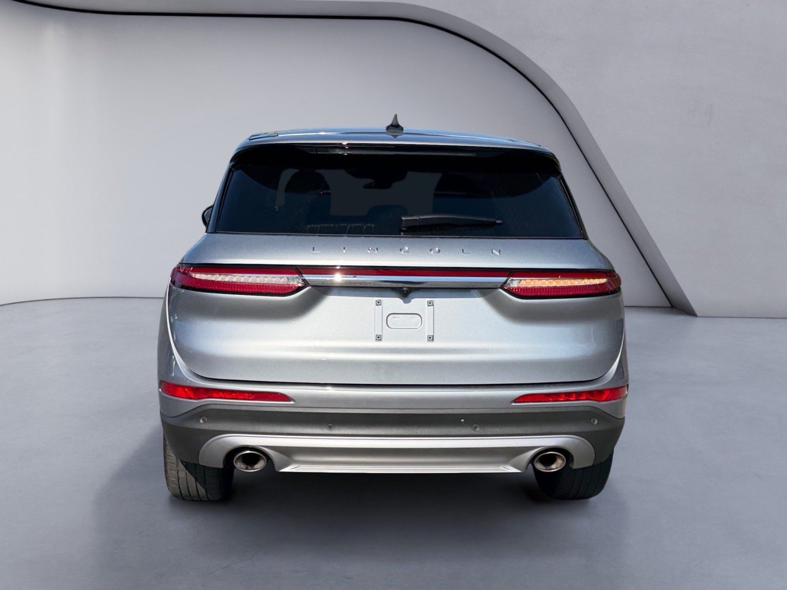 Used 2023 Lincoln Corsair AWD w/ Equipment Group 101A image 4