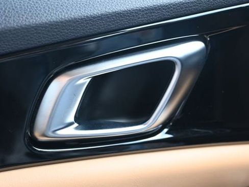 Used 2022 Kia Carnival EX FWD image 43