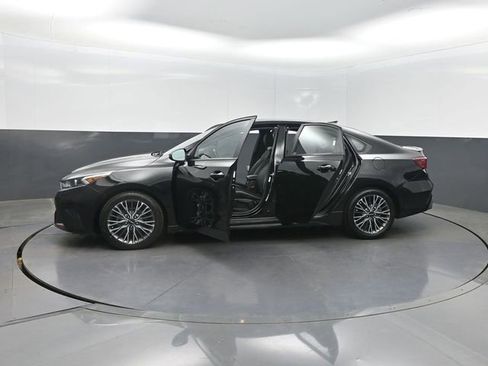 Used 2023 Kia Forte GT-Line FWD image 38