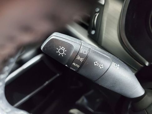 Used 2020 Kia Telluride S w/ S 8 Passenger Seating Package image 17