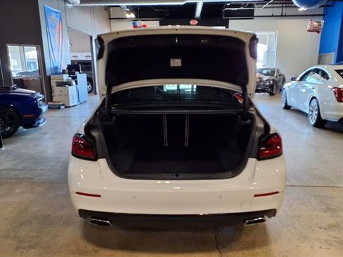 Used 2023 BMW 530i xDrive w/ Executive Package image 9