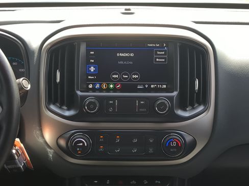 Used 2021 Chevrolet Colorado Z71 w/ Z71 Midnight Edition AWD/4WD image 16