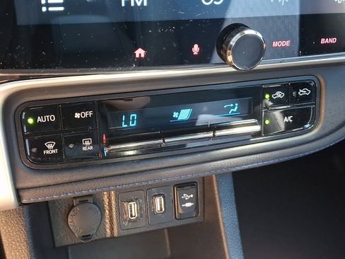 Used 2019 Toyota Corolla SE FWD image 15