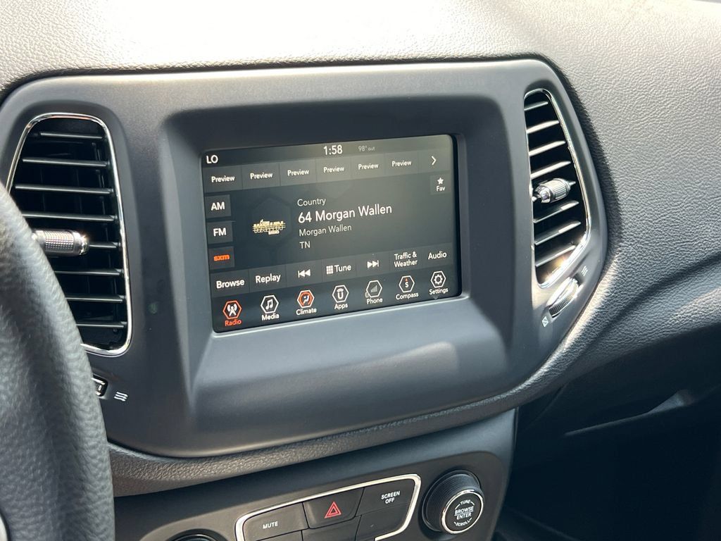 Used 2018 Jeep Compass Sport w/ Tech Group AWD/4WD image 27