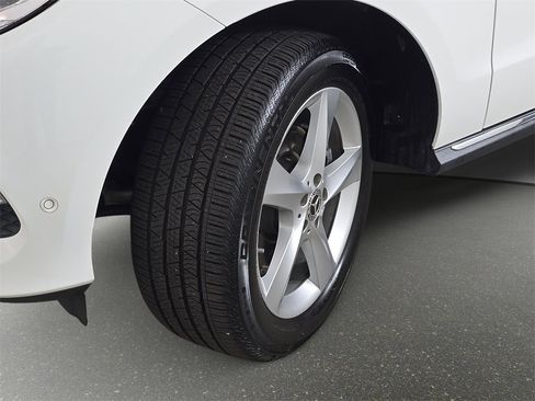 Used 2018 Mercedes-Benz GLE 350 4MATIC image 37