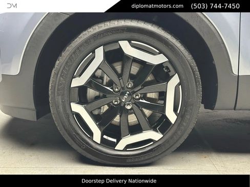 Used 2023 Kia Telluride EX w/ EX Captain's Chair Package image 36