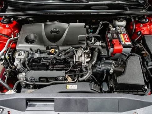 Certified 2019 Toyota Camry XSE image 29
