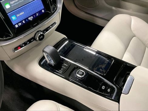Certified 2024 Volvo S60 T8 Plus w/ Climate Package AWD/4WD image 18