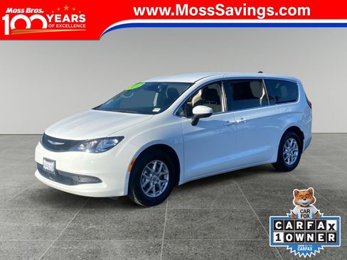 Used 2023 Chrysler Voyager LX FWD image 1