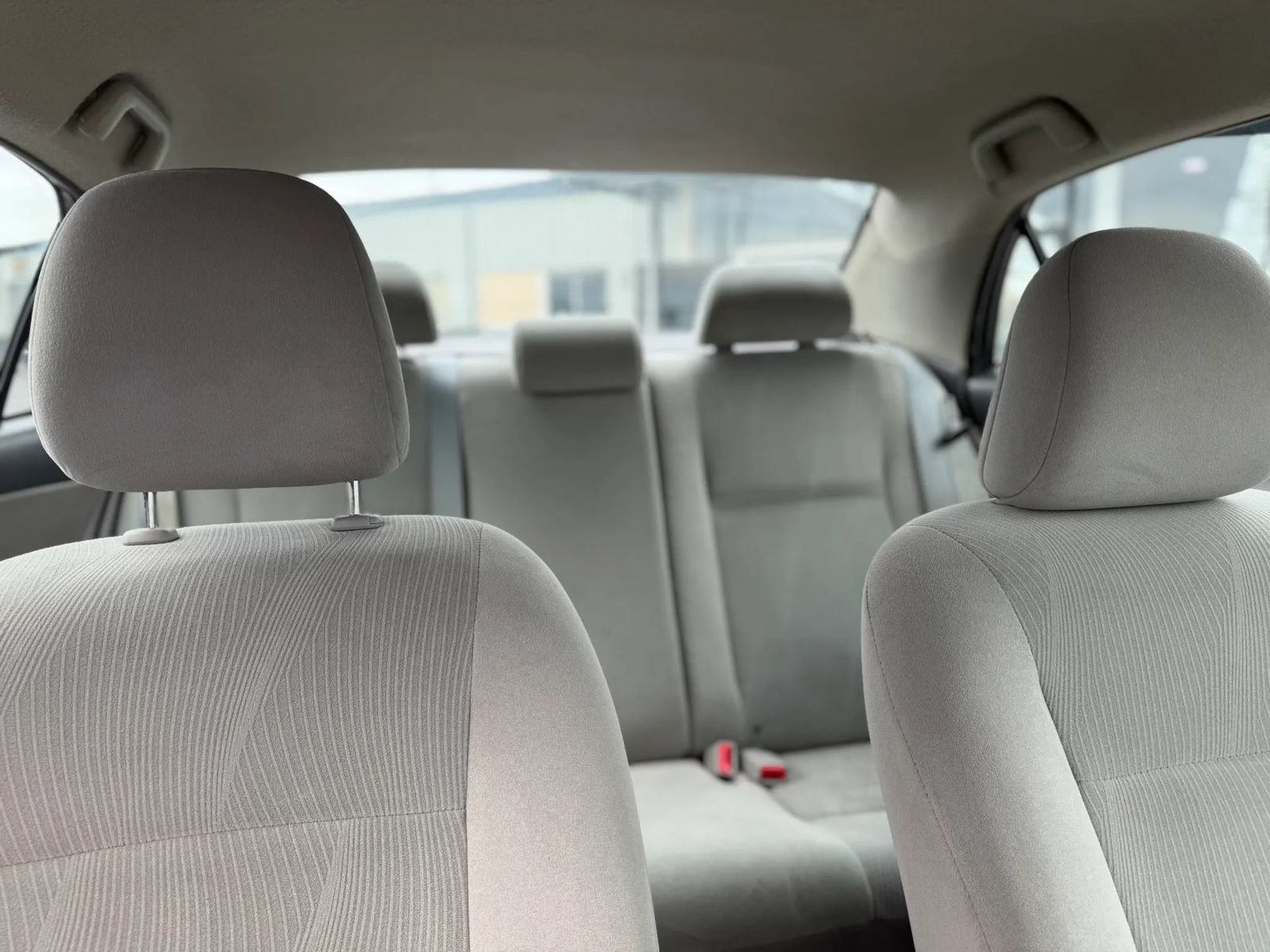 Used 2013 Toyota Corolla LE FWD image 18
