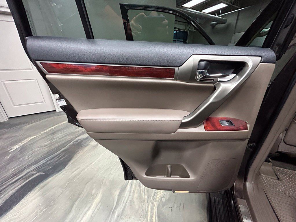 Used 2012 Lexus GX 460 w/ Comfort Plus Pkg AWD/4WD image 55