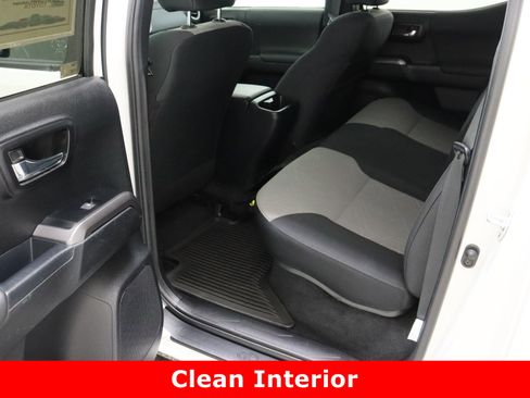 Used 2023 Toyota Tacoma TRD Sport image 27