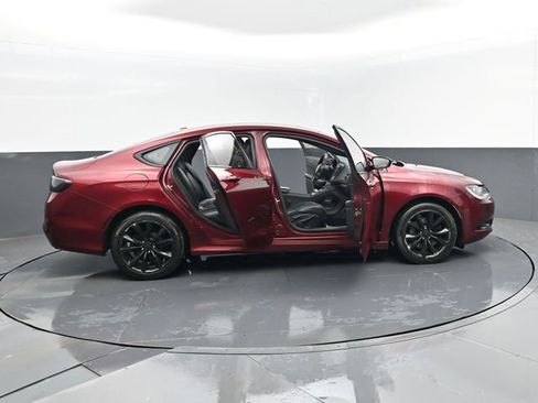 Used 2015 Chrysler 200 S w/ Comfort Group image 28