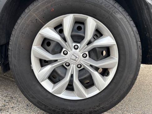 Used 2025 Honda CR-V LX image 30