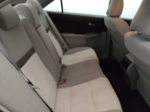 Used 2014 Toyota Camry LE FWD image 19