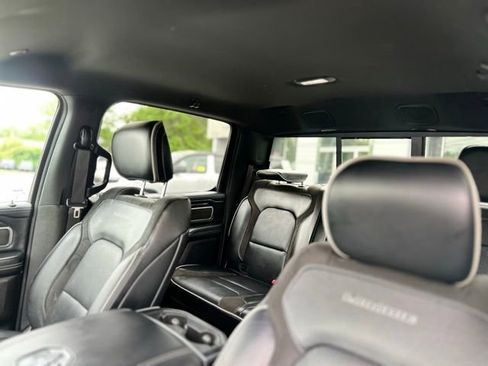 Used 2023 RAM 1500 Laramie AWD/4WD image 12
