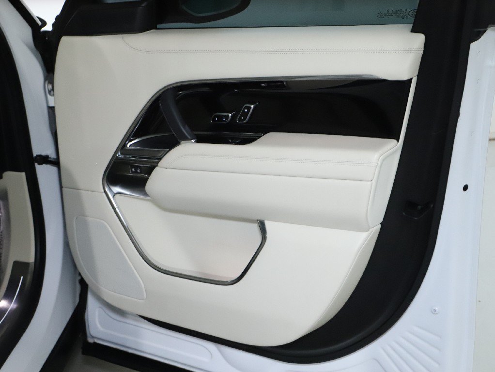 Used 2023 Land Rover Range Rover SE AWD/4WD image 34