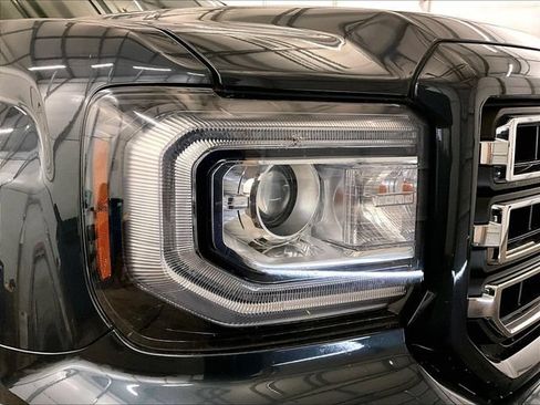 Used 2019 GMC Sierra 1500 Limited w/ Elevation Edition AWD/4WD image 28