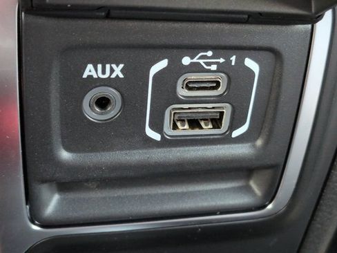 Used 2024 Jeep Wrangler Unlimited Sport AWD/4WD image 21