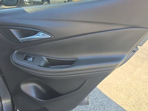 Used 2020 Buick Encore GX Essence FWD image 15
