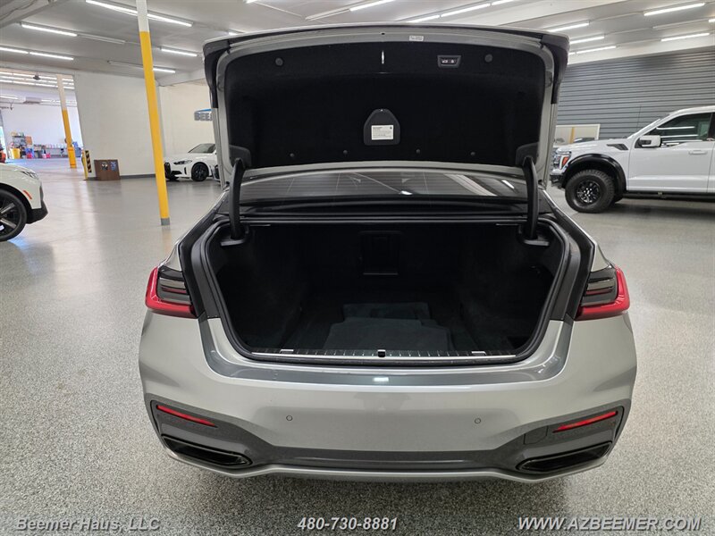Used 2020 BMW 750i xDrive w/ Executive Package AWD/4WD image 10