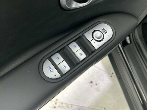 Used 2024 Hyundai Ioniq 5 SEL image 15