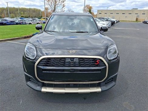 Used 2025 MINI Cooper Countryman S w/ Comfort Package Max image 2