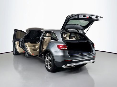 Used 2017 Mercedes-Benz GLC 300 4MATIC image 25